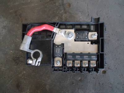 2013 Chevrolet Malibu Fuse Junction Box Block Panel 13358924 | eBay