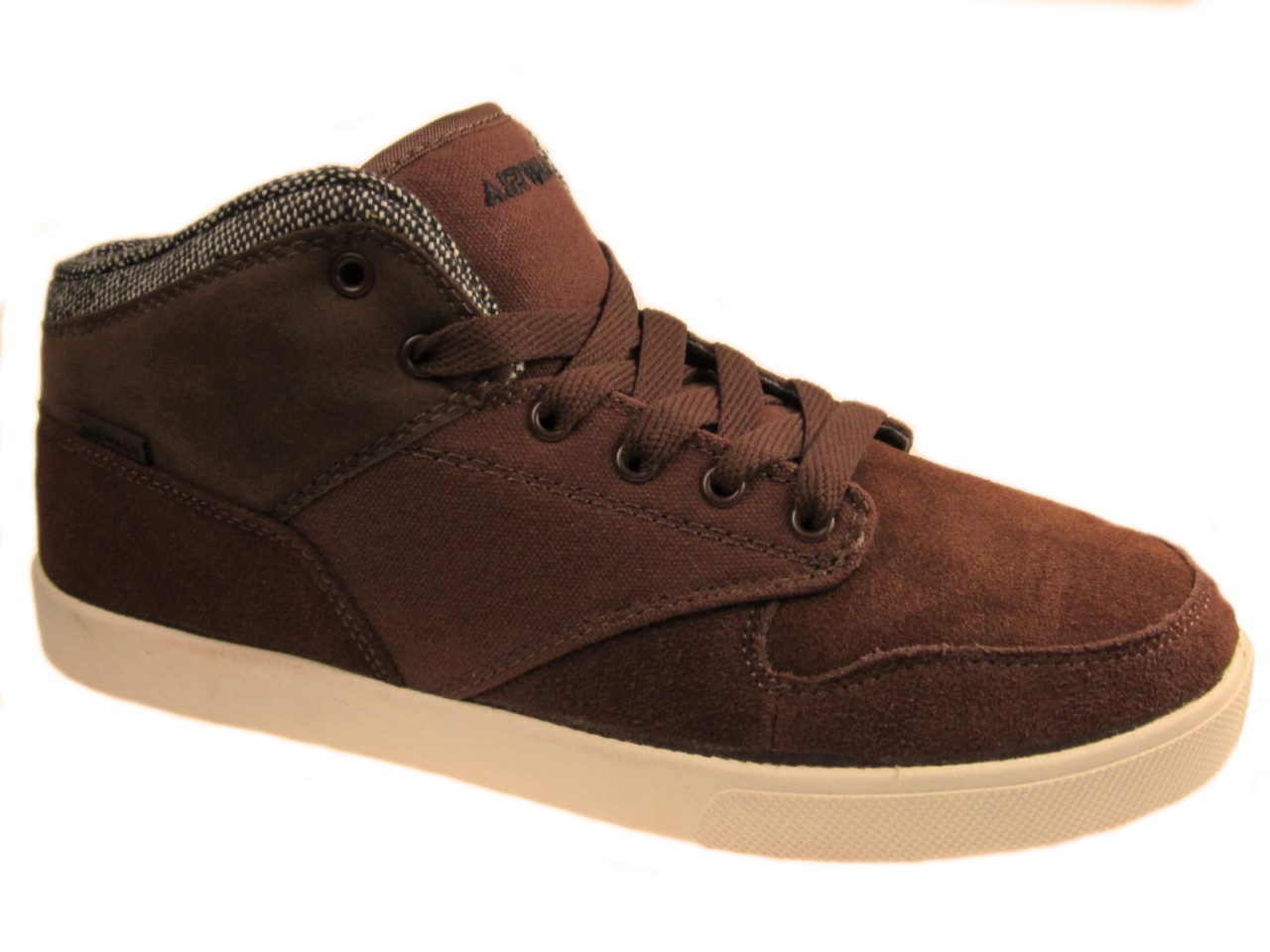 tan skate shoes