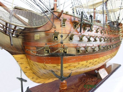 LARGE HMS VICTORY LORD NELSON'S FLAGSHIP WOOD MODEL