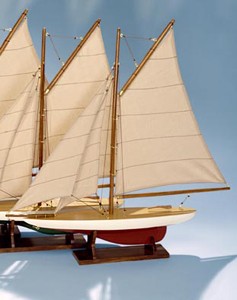 Nautical Small Pond Yacht Wood Model Sailboats Set
