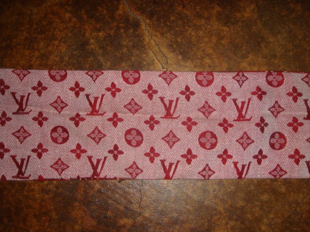 Louis Vuitton Scarf: Is It Real or Fake? | Yahoo Answers