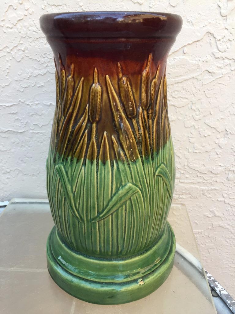ARTS & CRAFTS CATTAIL BULRUSH MAJOLICA McCOY POTTERY JARDINIERE