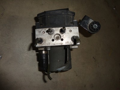 99 03 Bmw E39 E38 540i 530i 528i 740i Abs Dsc Brake Module