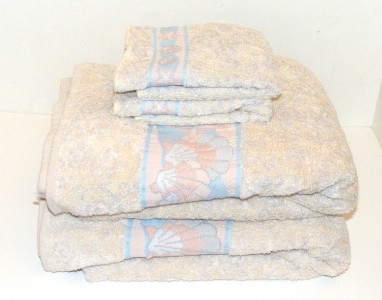 11 Piece Sea Shell Bath Set Jubilee Sea Mist New Nos Beige