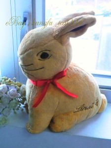 giant lindt bunny soft toy