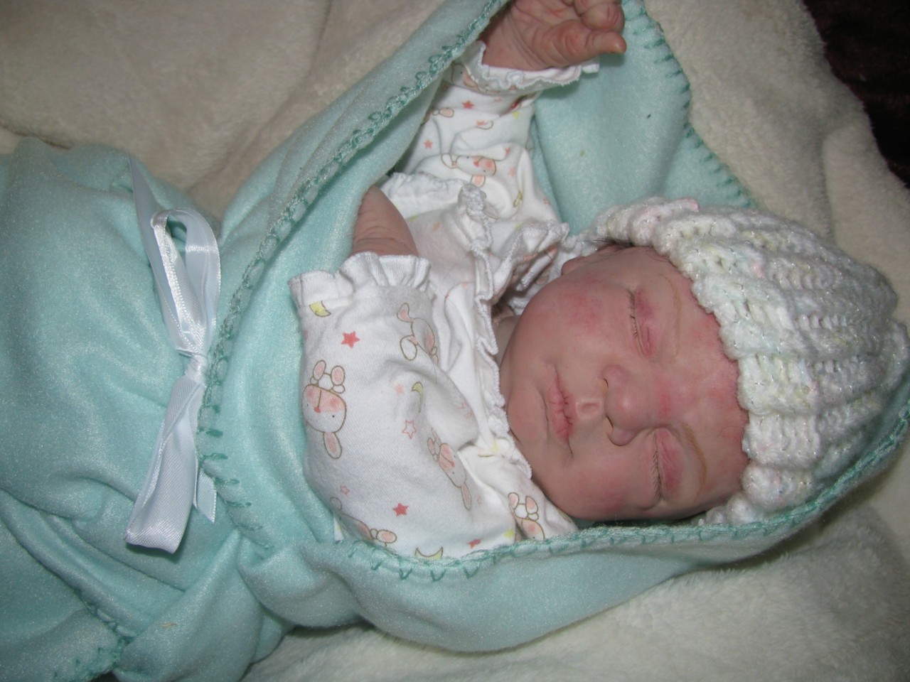 eBay Image Hosting at www.auctiva.com