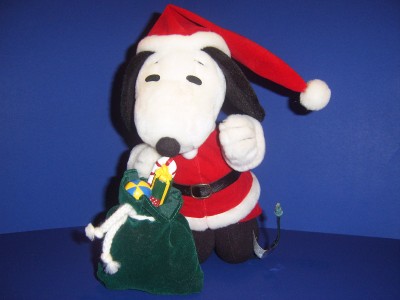 animated peanuts snoopy wreath christmas tree topper it animated peanuts snoopy wreath christmas tree topper it