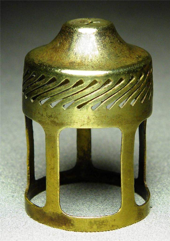 Pair Model Nº 3 Flame Spreader Aladdin Incandescent Kerosene Oil Mantle