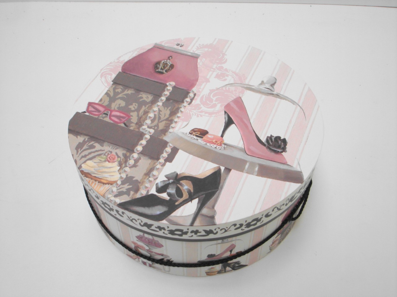 BOUTIQE DESIGN HARD CARDBOARD STORAGE ROUND HAT BOX eBay