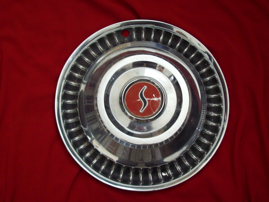 studebaker hubcap