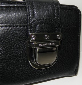 NEW AUTHENTIC MICHAEL KORS RILEY SMALL BLACK LEATHER BIFOLD WALLET