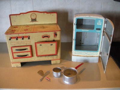 Refrigerator on Antique Wolverine Refrigerator Stove Litho Tin Toys Ebay