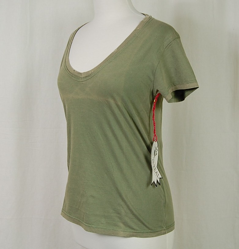 2B REAL NEW DISTRESSED V-NECK PRE-WASH COTTON TEE