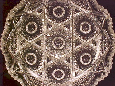 Close-cropped hair, point cut for a feathered look