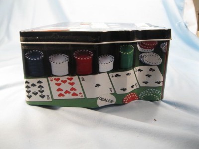 Texas hold em poker set cardinal professional