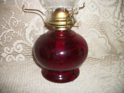 Lamp Glass Chimney on Vintage Oil Lamp Red Ruby Glass With Glass Chimney Ebay