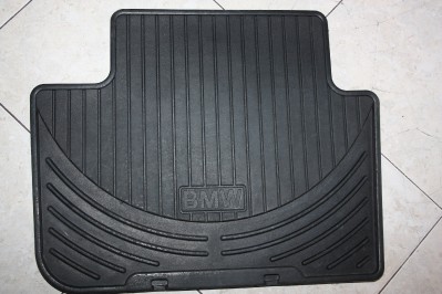 Bmw 330i rubber floor mats