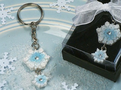 Keychain Wedding Favors on Wonderland Snowflake Keychain Wedding Favors 609728815110 Ebay
