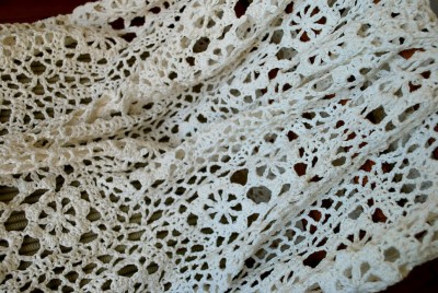 Free Crochet Pattern - Dorm Room Throw Rug from the Rugs Free