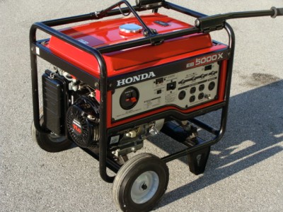 HONDA EB5000 X Industrial Generator EU EM ~ 5000 Watts ~ Unbelievable