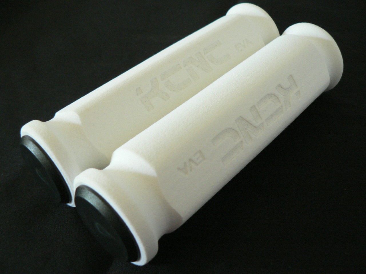 KCNC WHITE EVA foam MTB FIXIE BICYCLE handlebar grips 10g eBay
