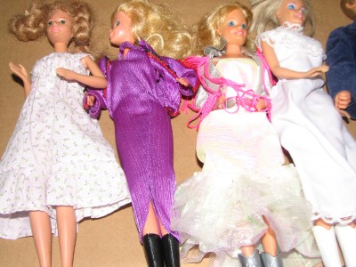 Doll Clothes Accessories on Vintage Barbie Ken Dolls Clothes Accessories Hats Shoes Boots Hangers
