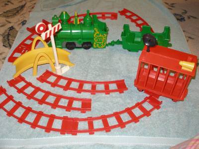 vintage wind up train set