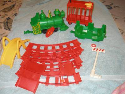 vintage wind up train set