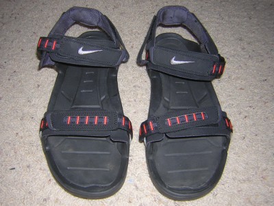 nike deschutz on feet