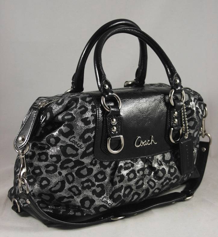 Shop by category You searched for: black silver purse! Etsy is the home to thousands of handmade, vintage, and one-of-a-kind products and gifts related to your search. No matter what you’re looking for or where you are in the world, our global marketplace of sellers can help you find unique and affordable options. Let’s get started!