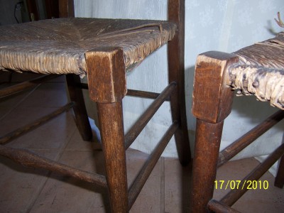 Antique  Chairs on Pair Of Antique Oak   Wicker Scottish Arts Crafts Cutout Chairs