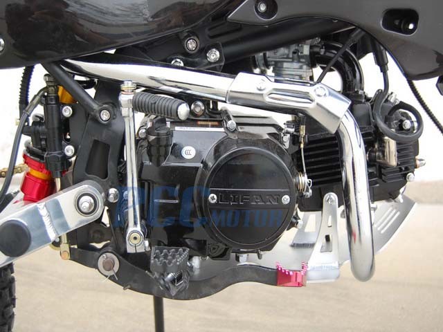 eBay Image Hosting at www.auctiva.com