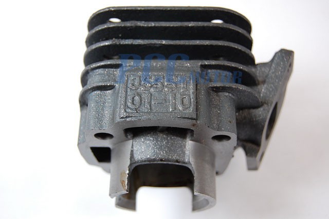 eBay Image Hosting at www.auctiva.com