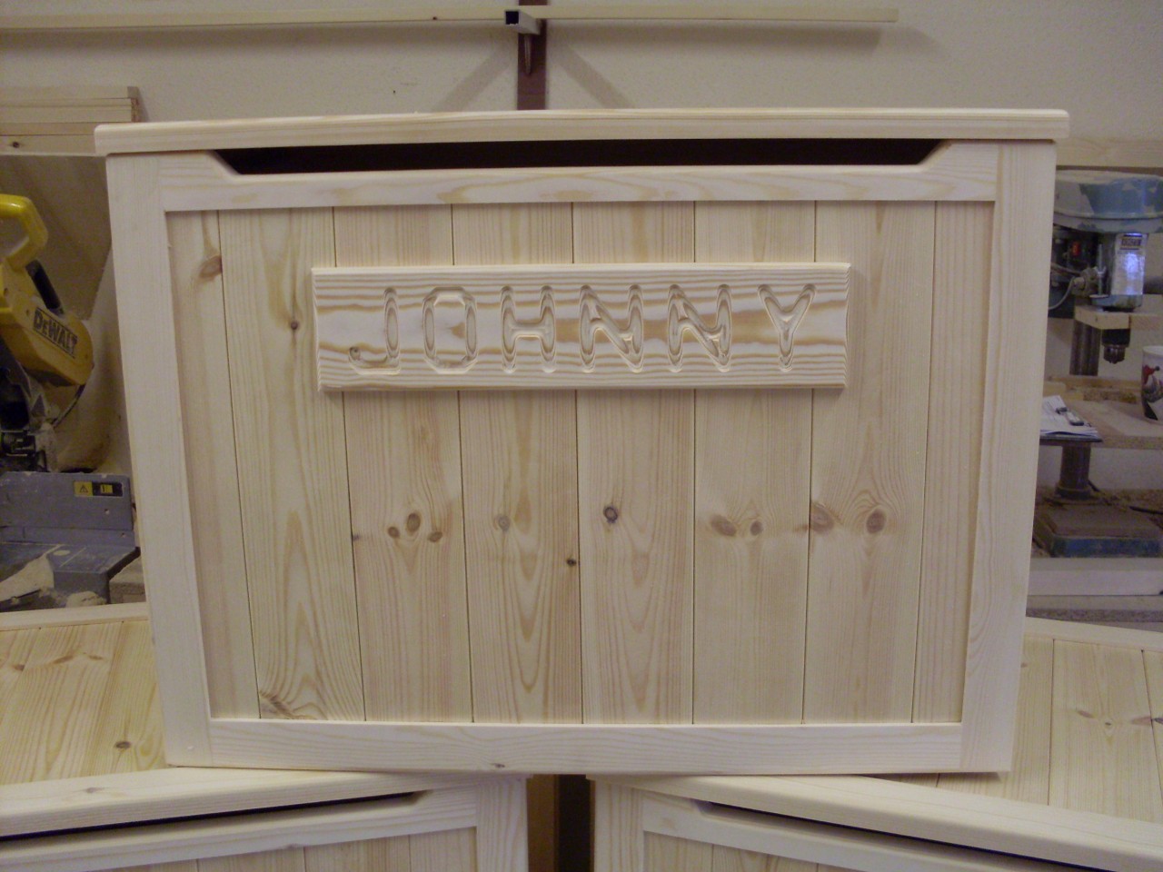 toy box blanket box