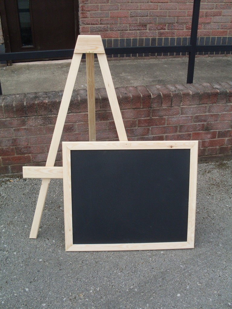CHILDRENS CHALKBOARD EASEL BLACK CHALK BOARD