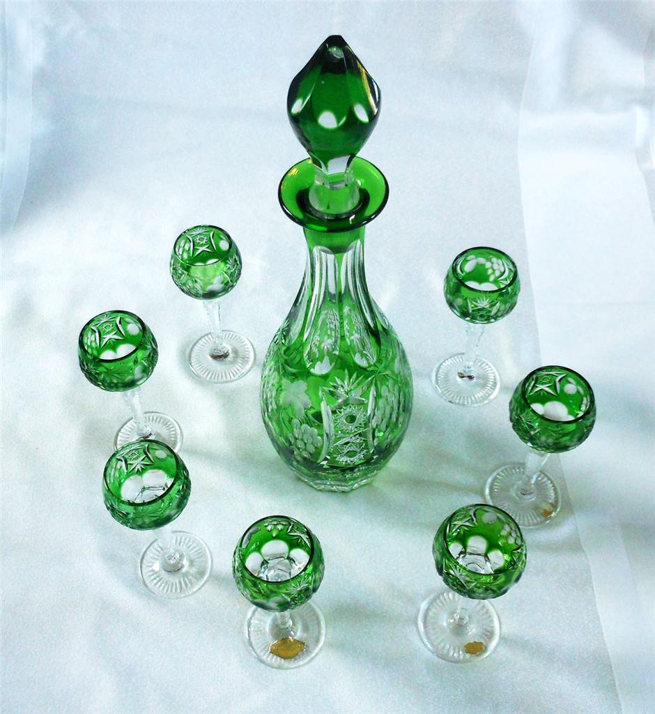 VINTAGE EMERALD GREEN BOHEMIAN CUT TO CLEAR CRYSTAL GLASS DECANTER