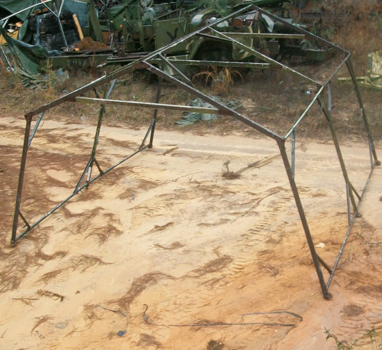 Military Expandable Tent Frame Alum 16' x 16', MILT44243, Used Good