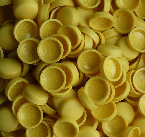 SMALL LARGE YELLOW SNAP ON DOME SCREW COVER CAPS WITH WASHER MED 