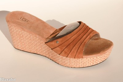 ugg half size ugg half size