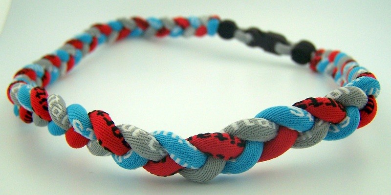 Titanium Choker Maroon Gray White 3 Rope Twist Titanium Sport Necklace – Tornado Design For Baseball & Softball Titanium Sports Necklace - Foto 6