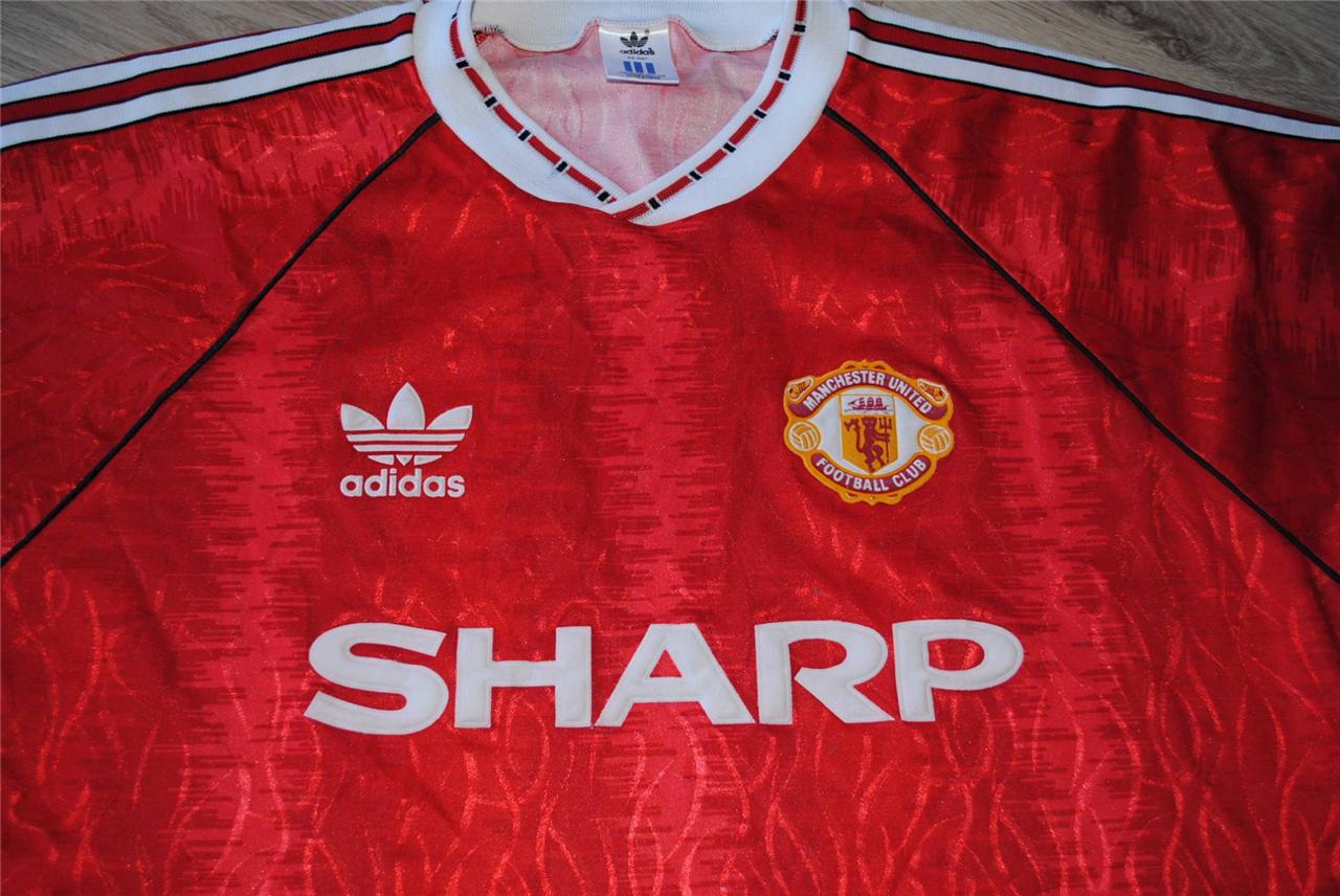 man utd retro blue and white