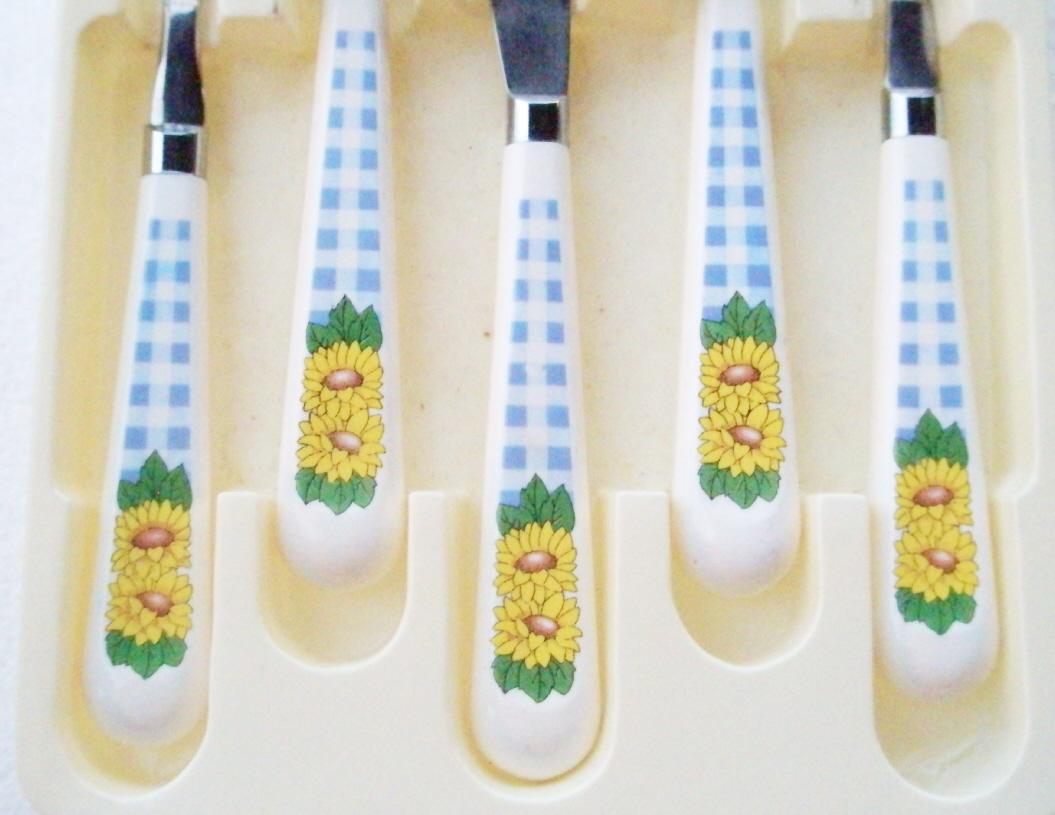 CORELLE FLATWARE SET > Choose Pattern