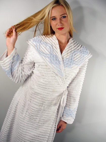 candlewick bathrobe