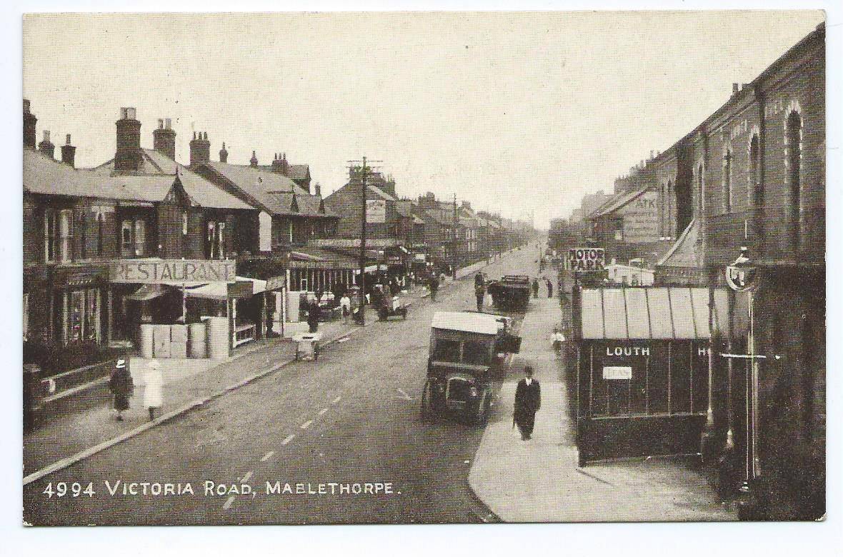 Victoria Road, Mablethorpe pu 1930 postcard eBay