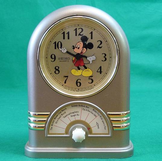 1987 Seiko Mickey Mouse Musical Alarm Clock Plays 7 Disney Songs QFD206G