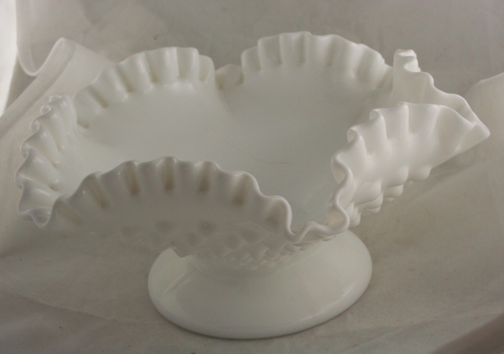 vintage glassware,Fenton,bowl,ruffled,crimped,footed,milk glass,white