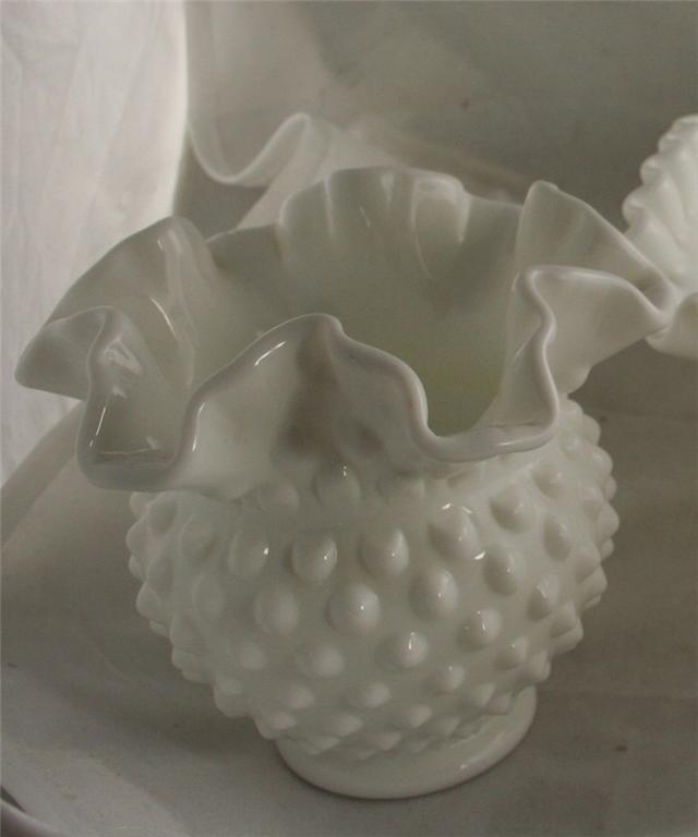 vintage glassware,Fenton,bowl,ruffled,crimped,rose,milk glass,white