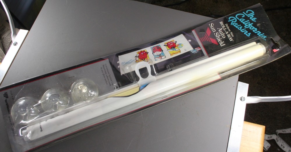collectible,California Raisins, automobile shade, pull out, new