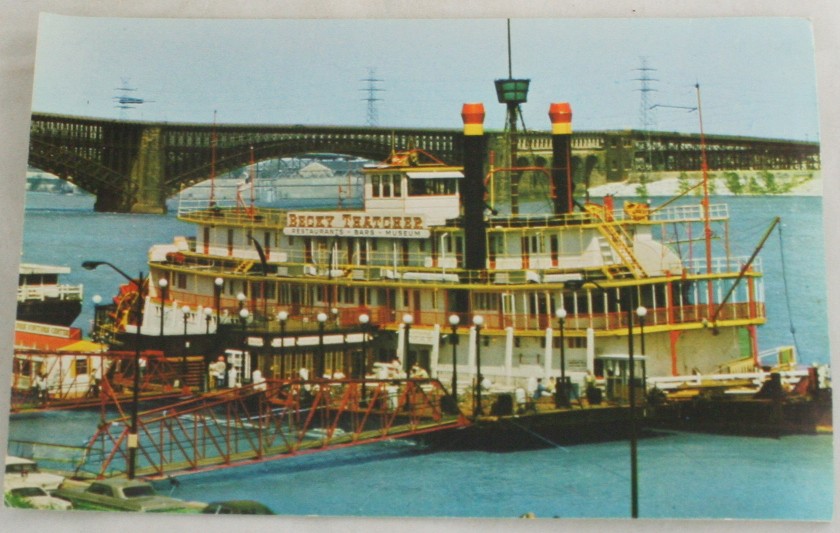 vintage postcard,St. Louis,Missouri,steamboat,Becky Thatcher