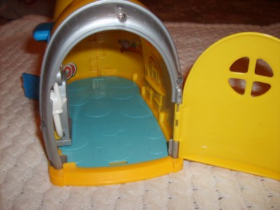 mickey mouse shoe garage toy
